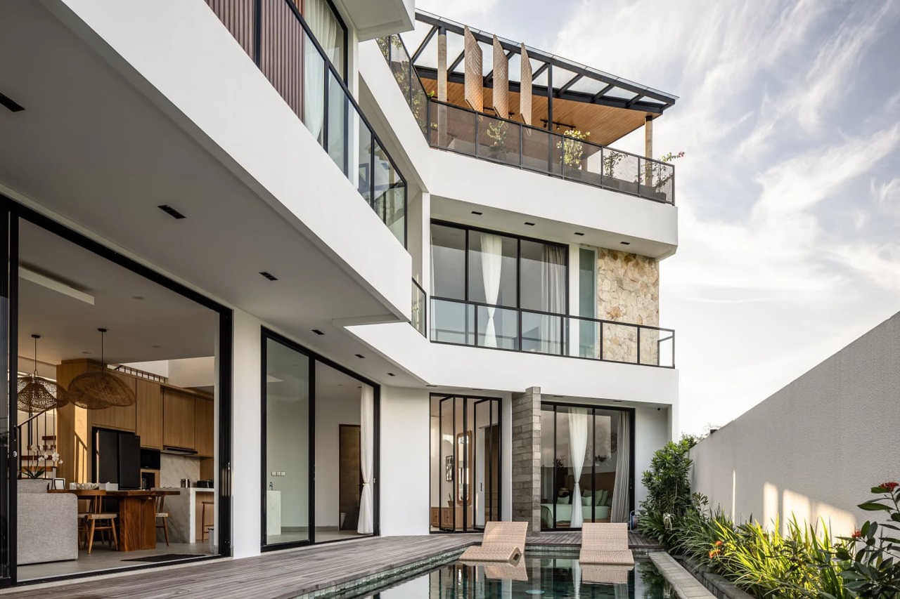 5 Bedroom Villa Residence in Kedungu