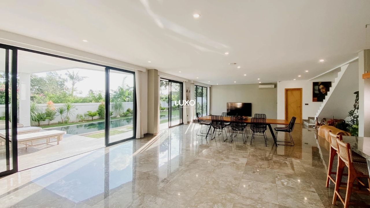 Modern 4 Bedrooms Villa in Pererenan