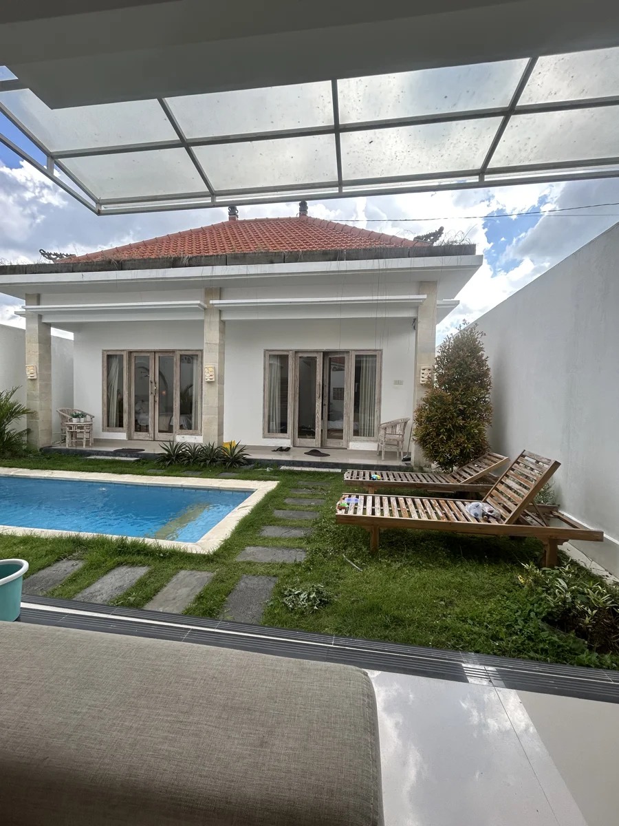 2br Villa for Rent in berawa annually 