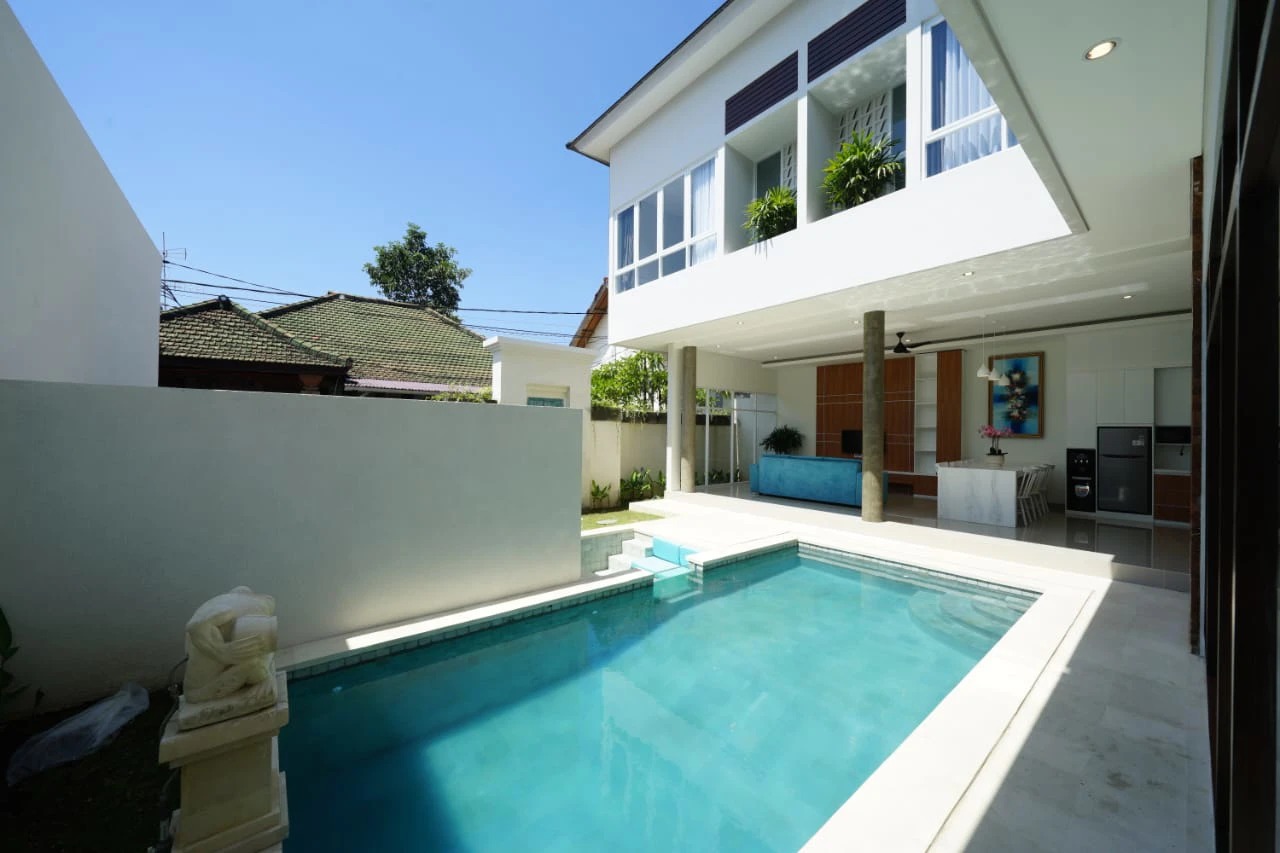 Brand New Modern 4-Bedroom Villa