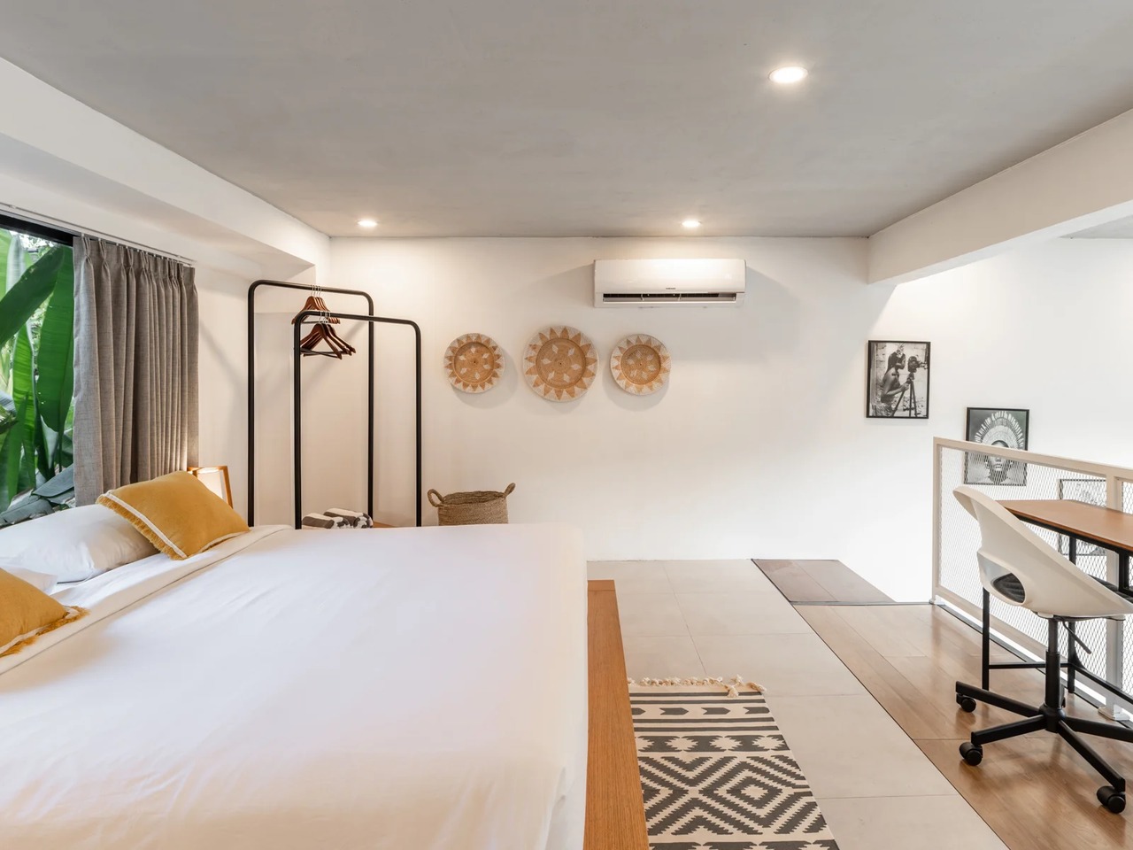 Stylish 1BR in Stunning Loft Complex