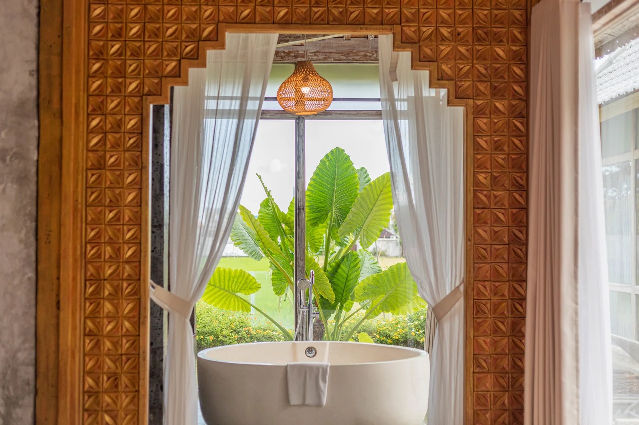Serene 3BR Traditional Balinese Villa