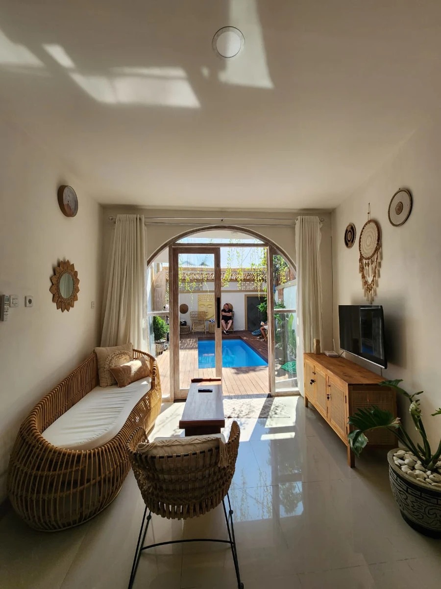 DO 02 - VILLA FOR SALE IN UNGASAN BALI