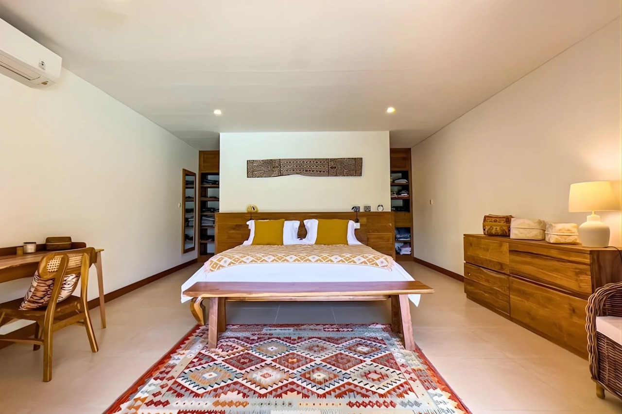 LEASEHOLD Combined Joglo & Modern Villa