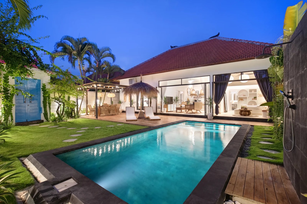 Beautiful 3 Bedrooms Villa LUX Mango