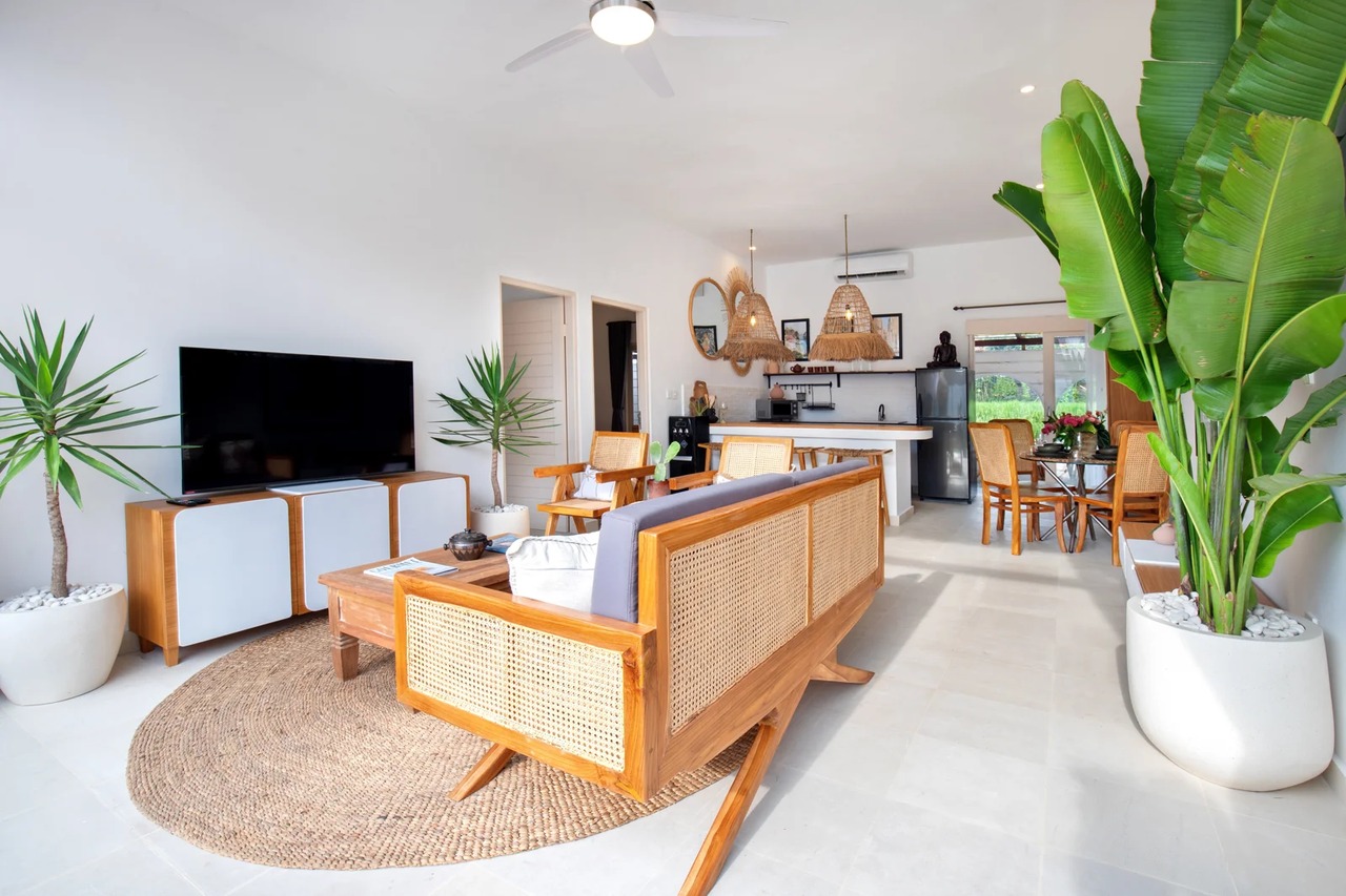 Beautiful 3 Bedrooms Villa LUX Mango