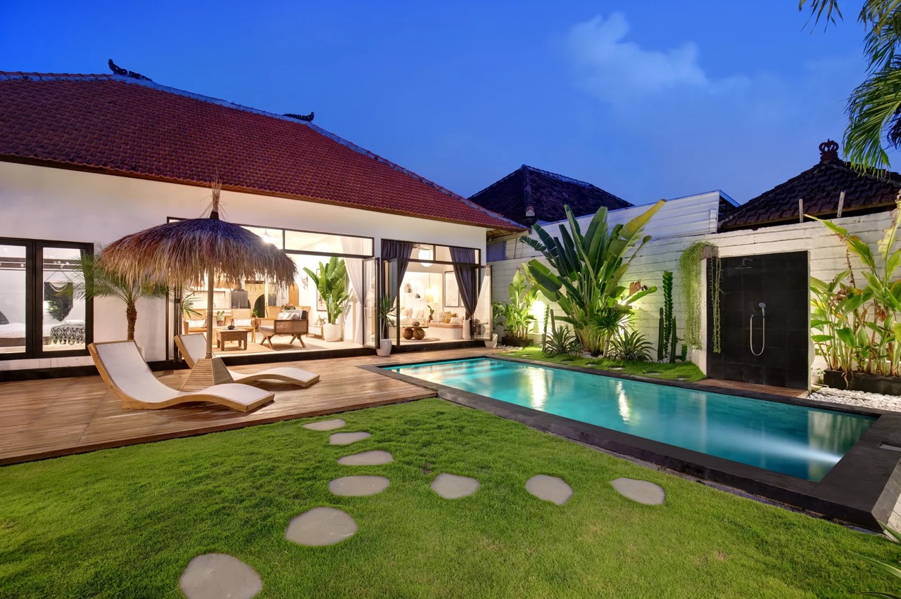 Beautiful 3 Bedrooms Villa LUX Mango