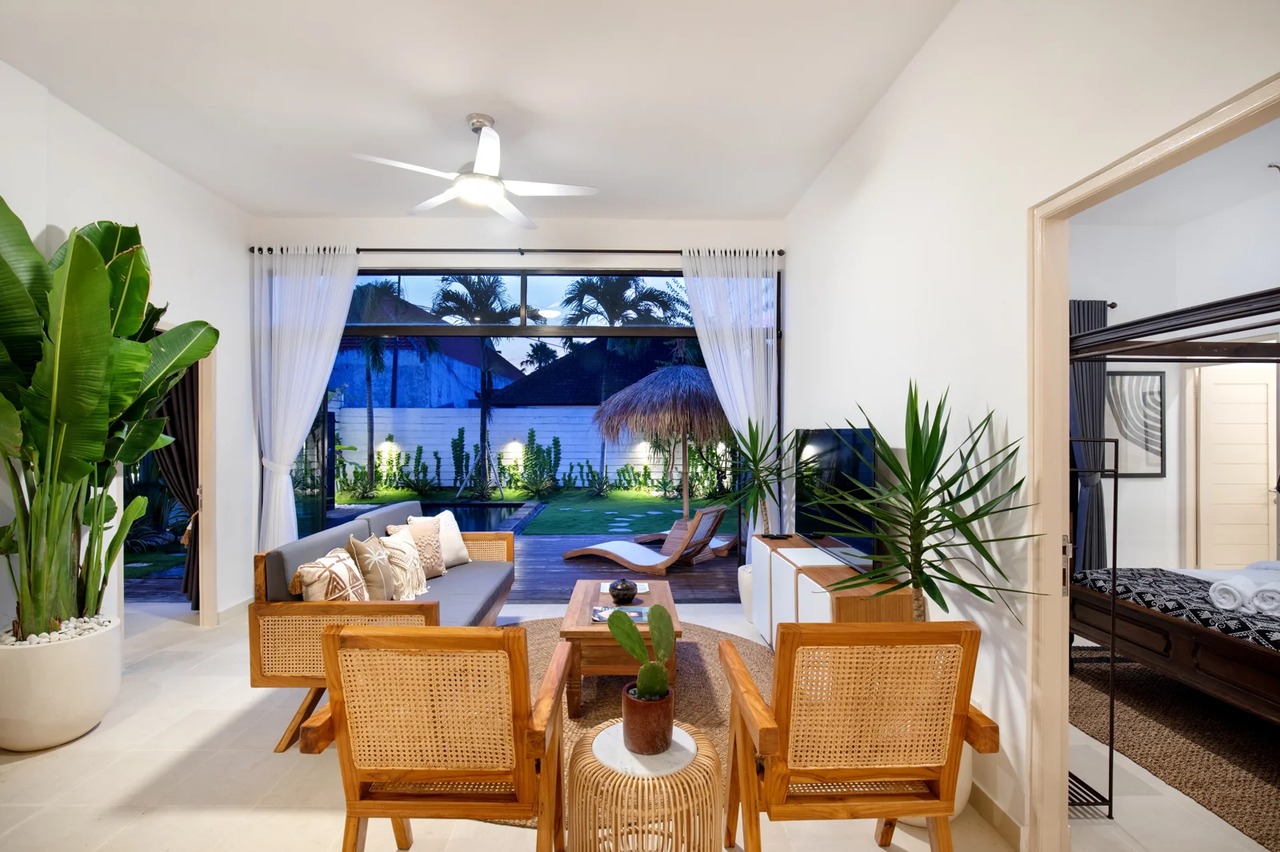 Beautiful 3 Bedrooms Villa LUX Mango