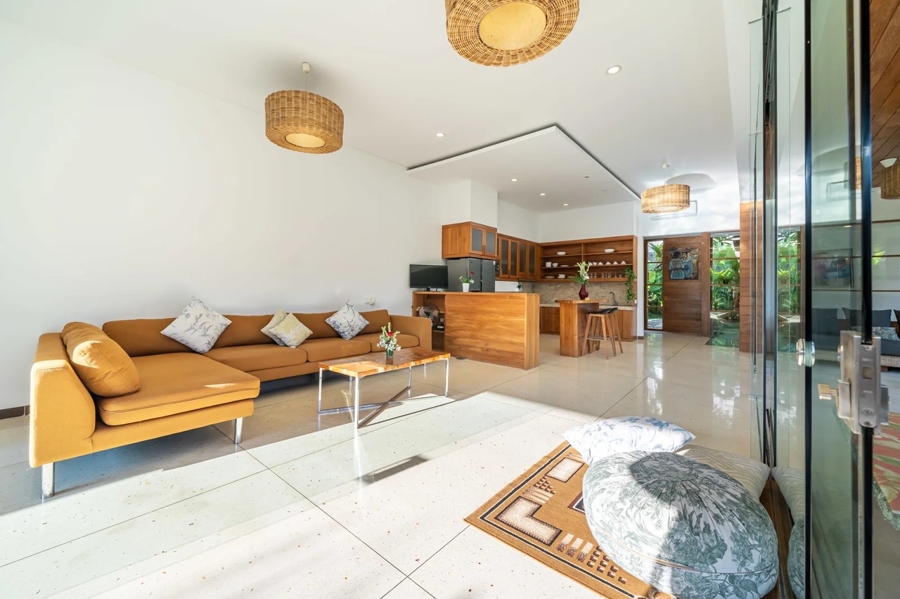 2BD + 1 Room Luxury Villa Ayuni Berawa
