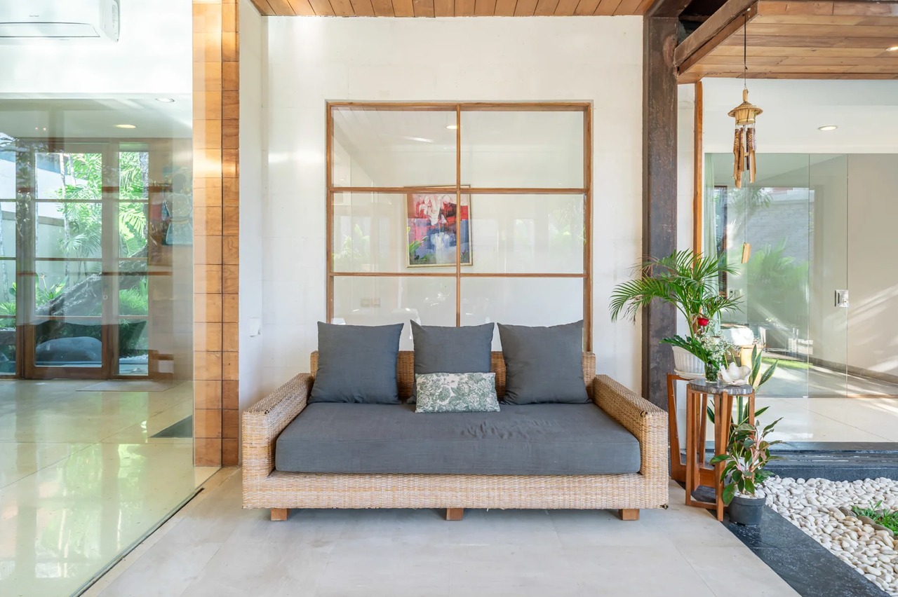 2BD + 1 Room Luxury Villa Ayuni Berawa