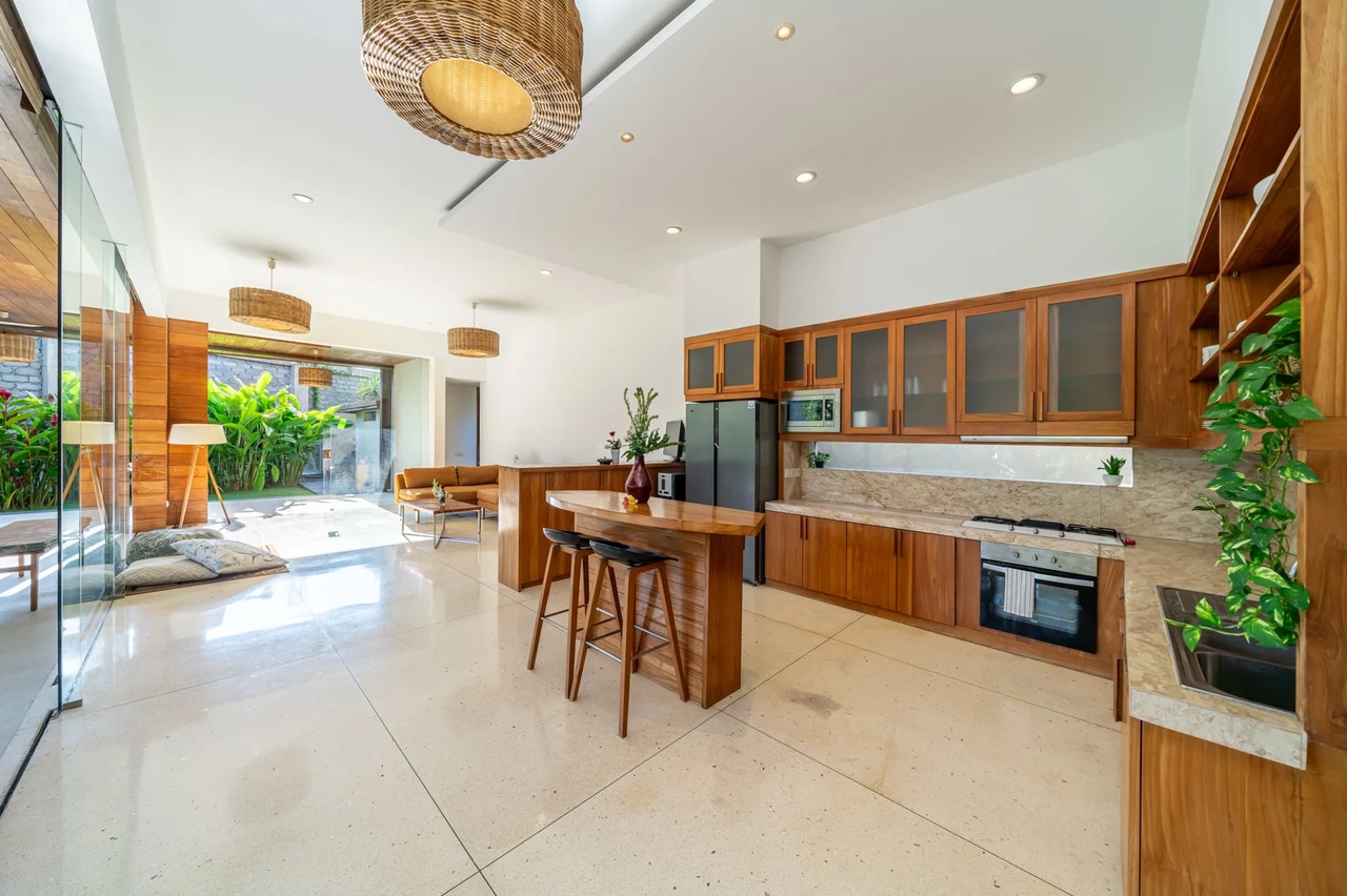 2BD + 1 Room Luxury Villa Ayuni Berawa