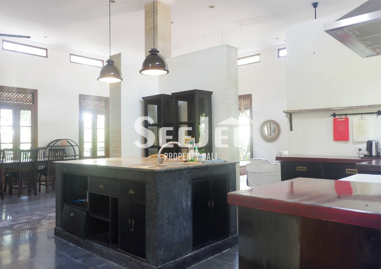 COLONIAL STYLE VILLA FOR SALE IN CANGU