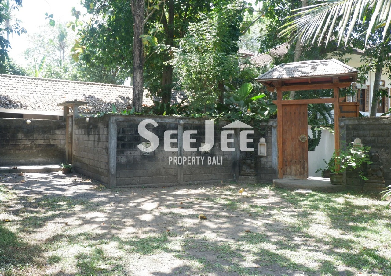 COLONIAL STYLE VILLA FOR SALE IN CANGU