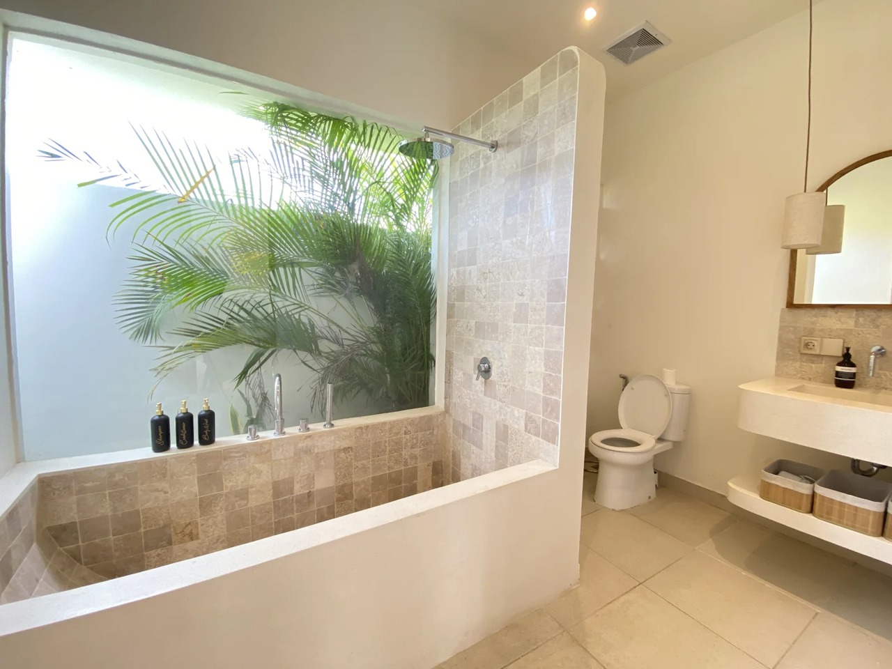 2BR Villa in Cemagi