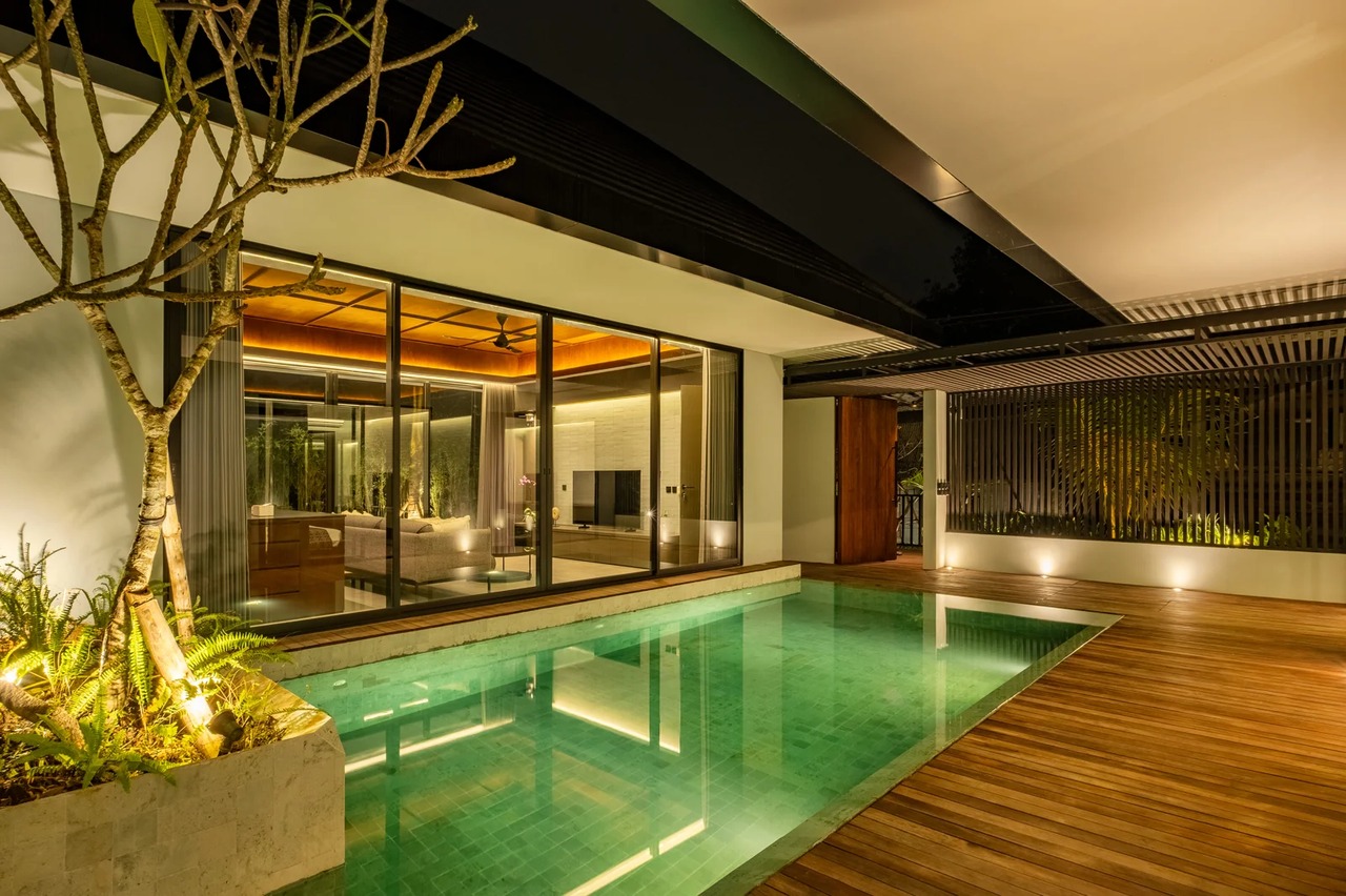 3 bedrooms villa with river view | Traff