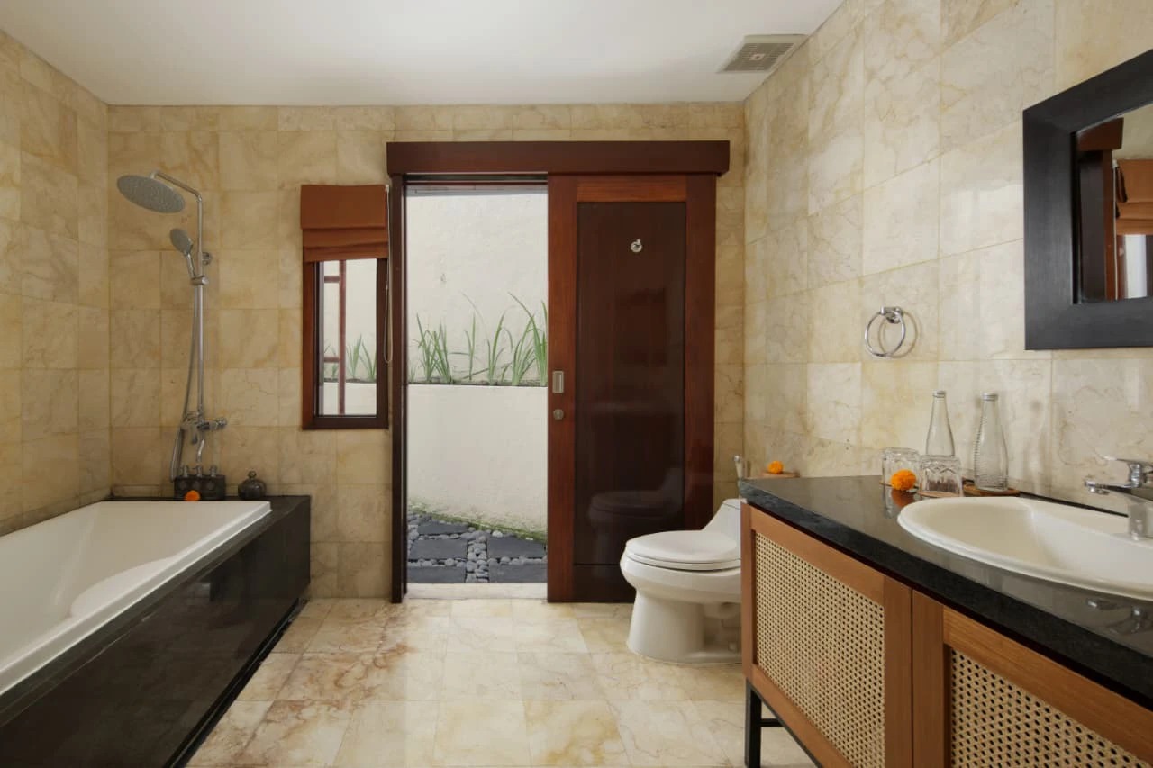 Modern 3 Bedrooms Villa in Batu Bolong