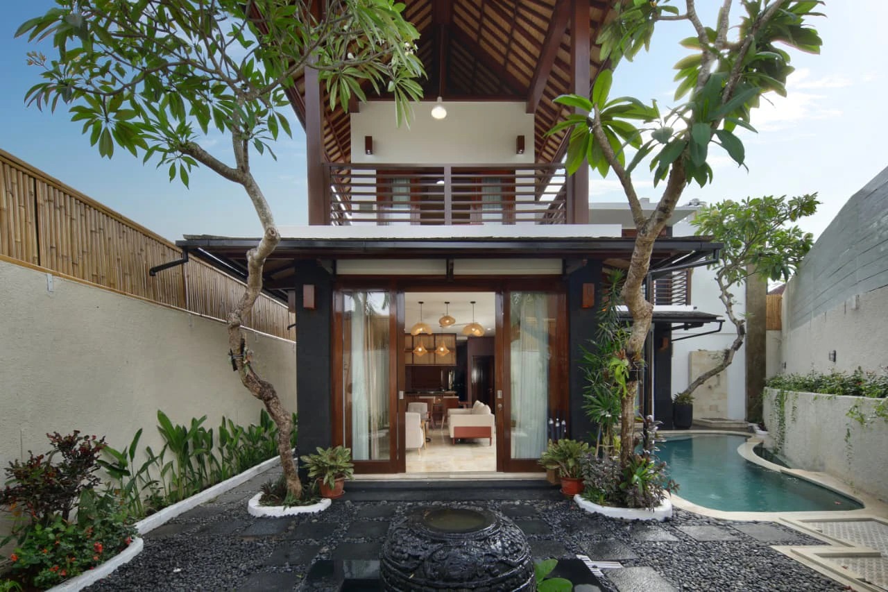 Modern 3 Bedrooms Villa in Batu Bolong