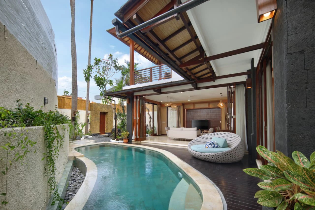 Modern 3 Bedrooms Villa in Batu Bolong