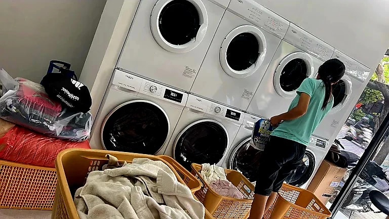 Laundry over contract 