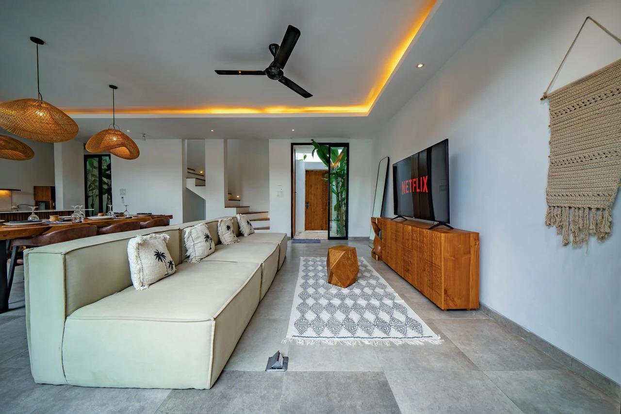 Stylish 4BR Villa with Jungle View