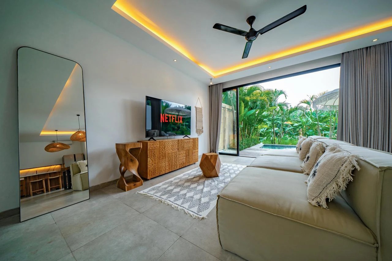Stylish 4BR Villa with Jungle View