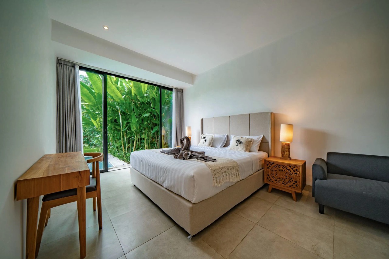 Stylish 4BR Villa with Jungle View