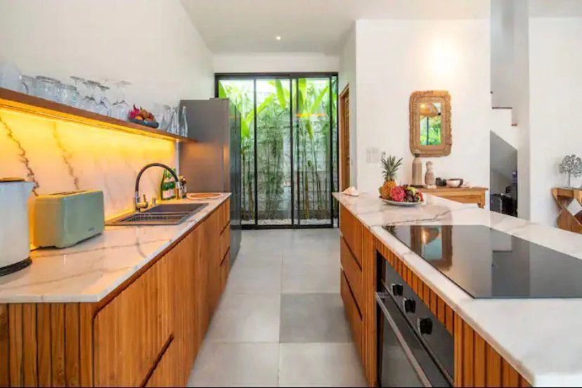 Stylish 4BR Villa with Jungle View