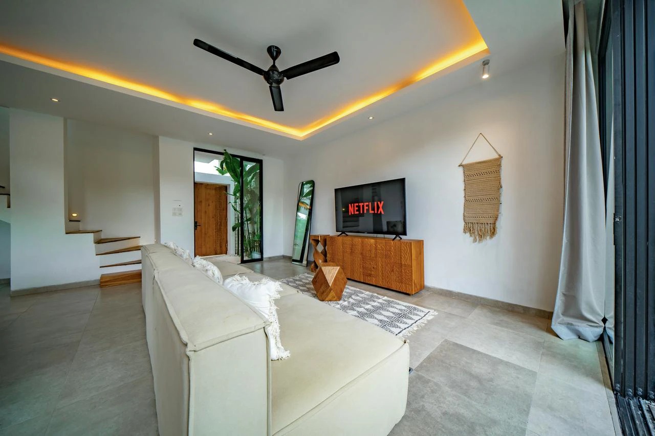 Stylish 4BR Villa with Jungle View