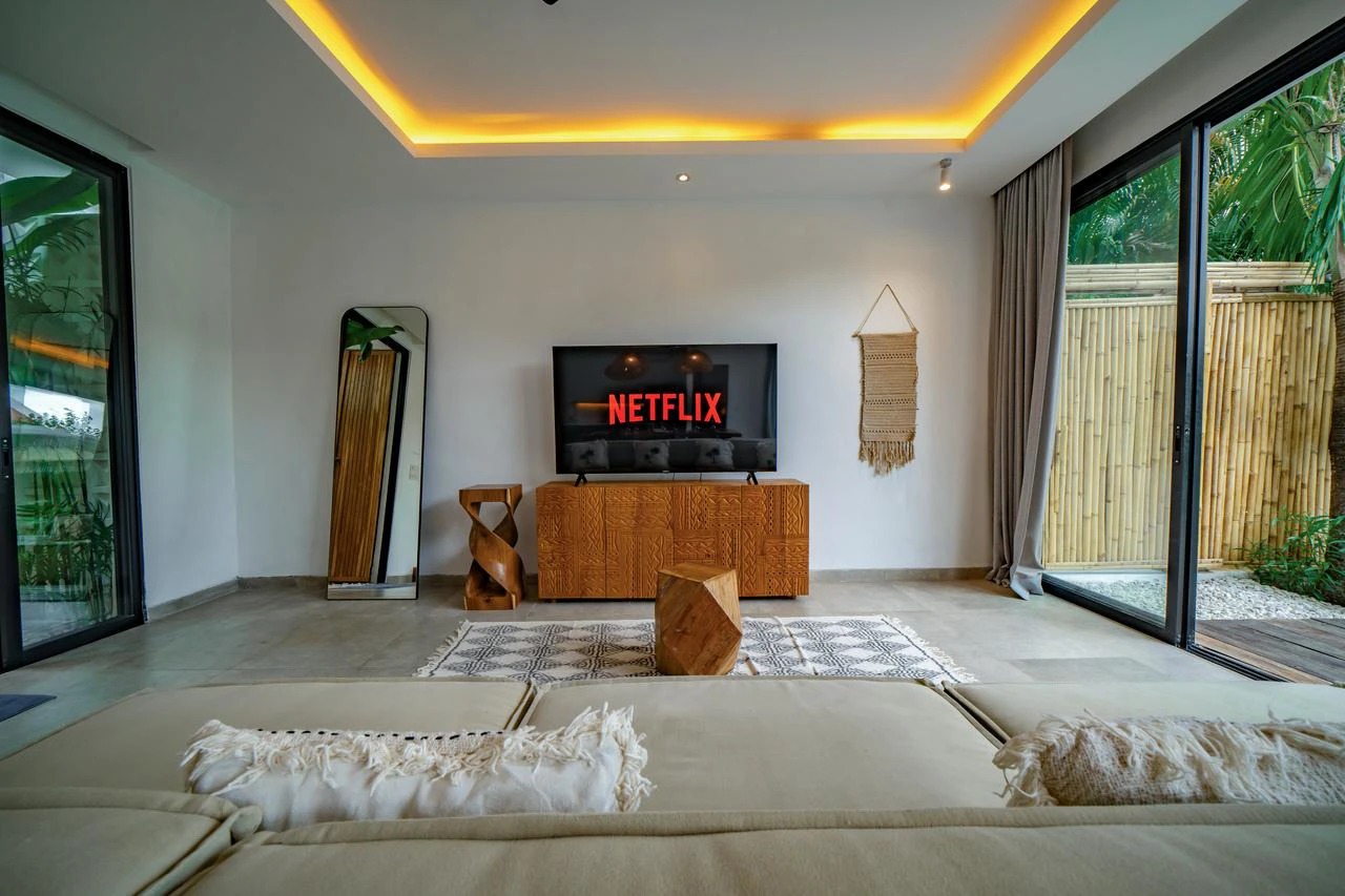 Stylish 4BR Villa with Jungle View