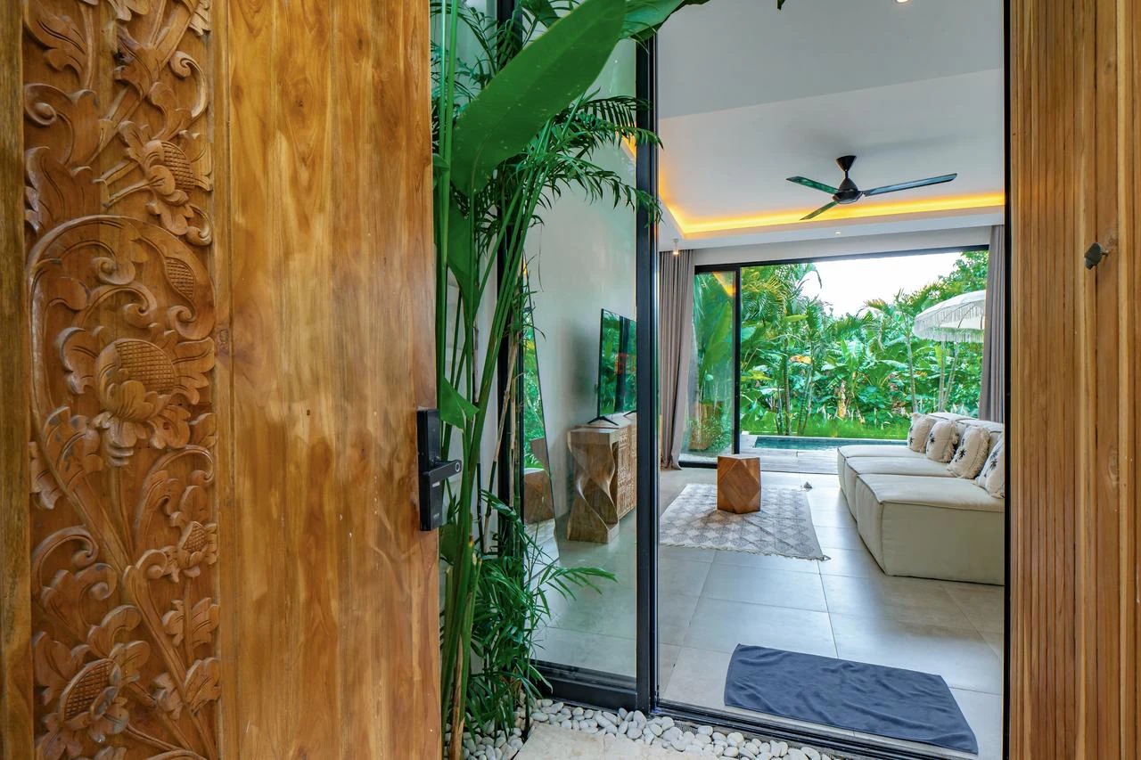 Stylish 4BR Villa with Jungle View