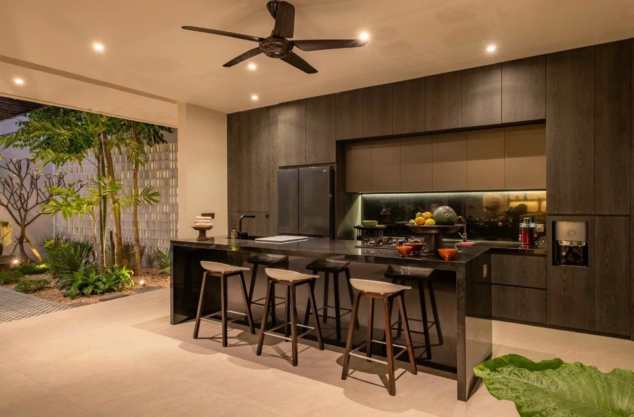 Refined 3BR Open-Living Villa w/ Garden