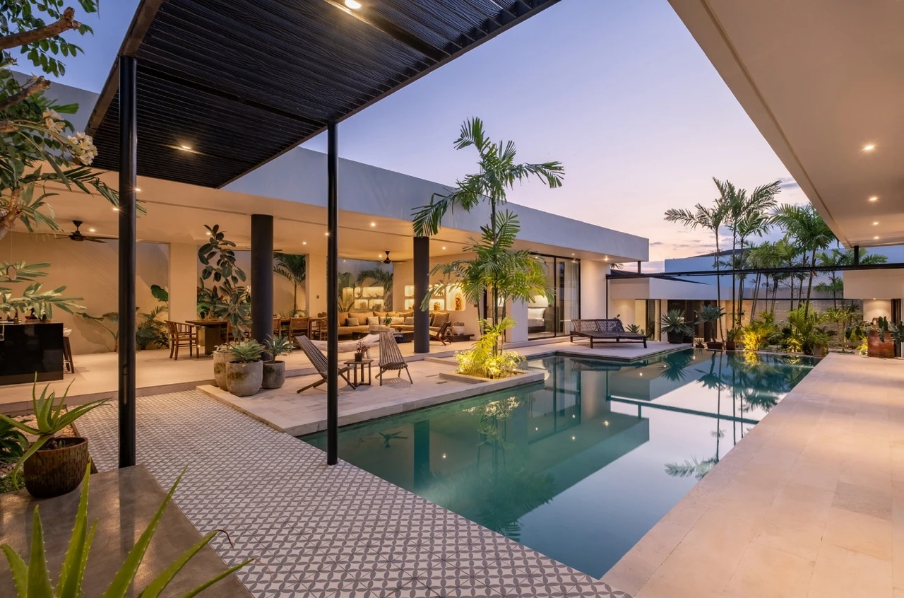 Refined 3BR Open-Living Villa w/ Garden