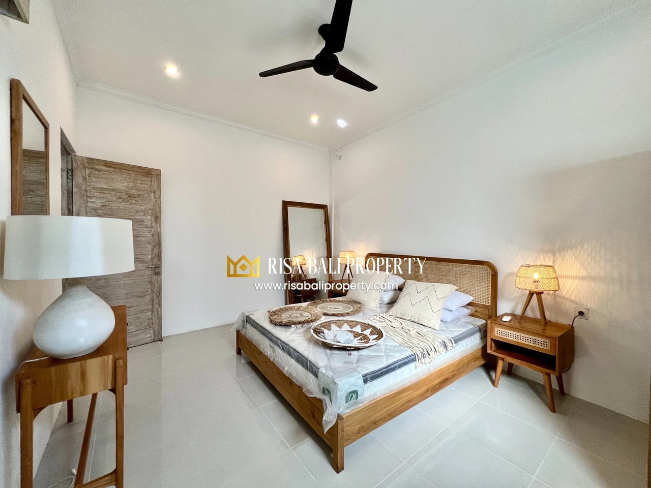 BEAUTIFUL 3 - BEDROOMS VILLA FOR YEARL