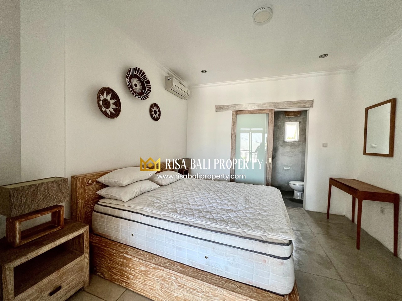 BEAUTIFUL 3 - BEDROOMS VILLA FOR YEARL