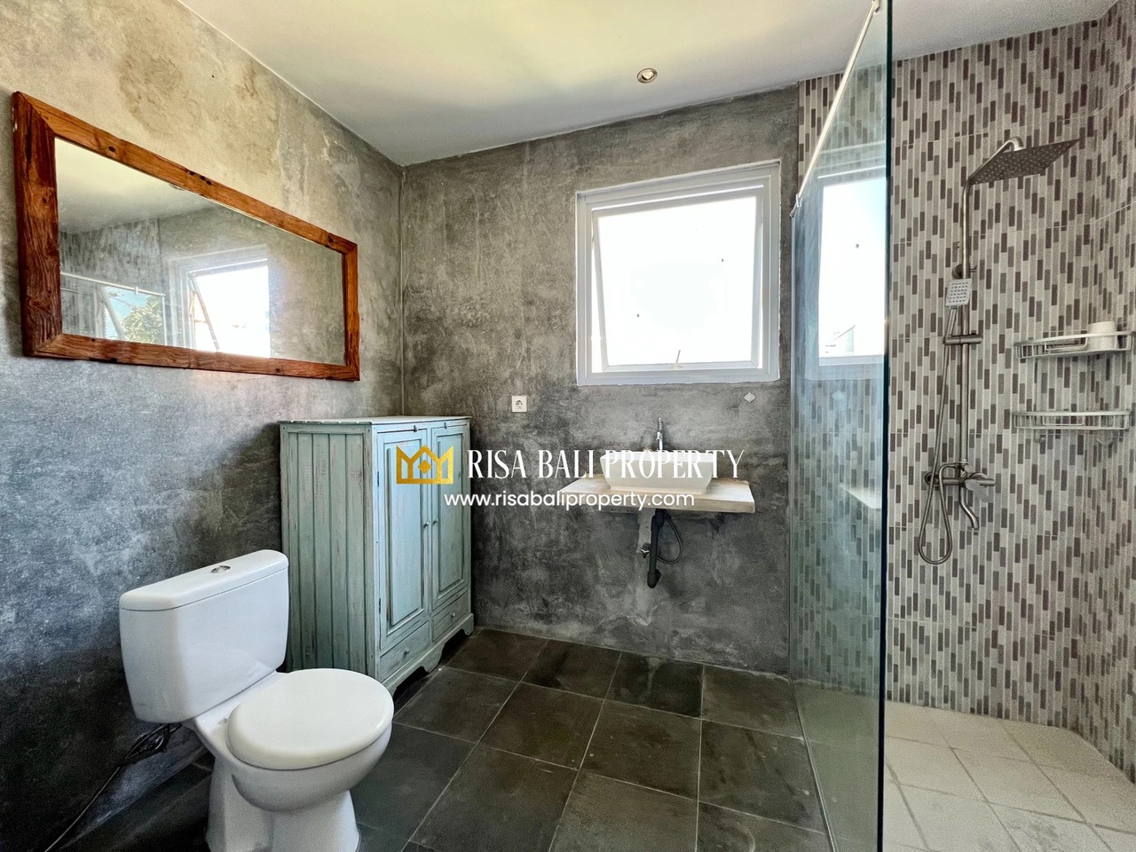 BEAUTIFUL 3 - BEDROOMS VILLA FOR YEARL