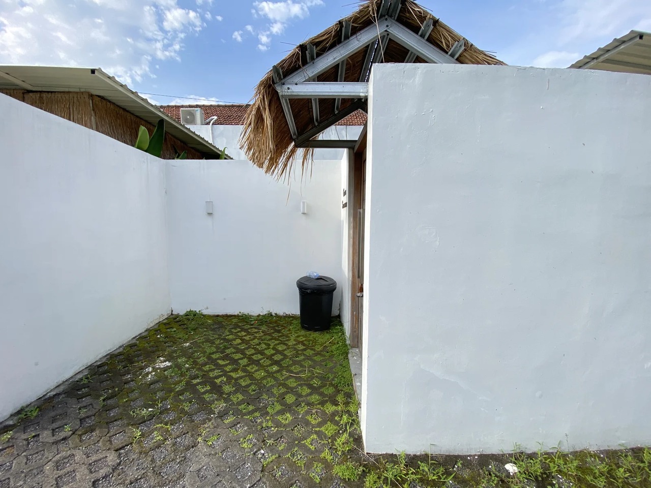 1BR Cute Villa in Seseh