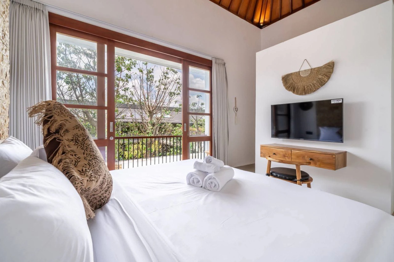 BRAND NEW 3 BEDROOM VILLA IN BERAWA