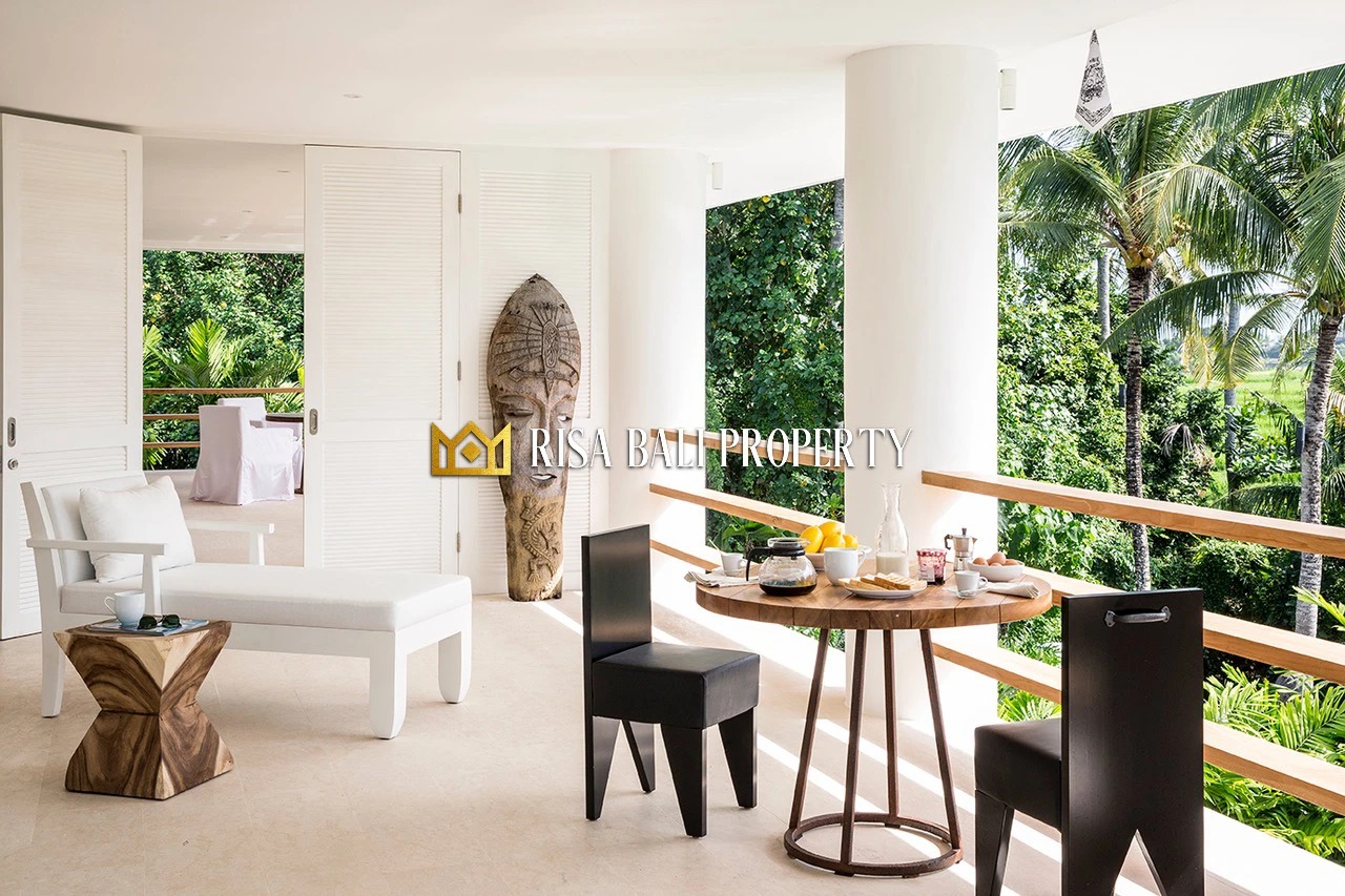 AMAZING LUXURY 5+1 BEDROOMS VILLA
