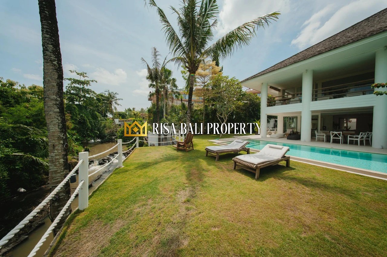 AMAZING LUXURY 5+1 BEDROOMS VILLA
