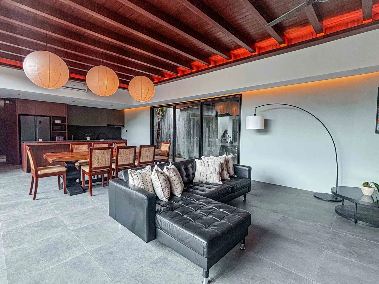 Spacious 4BR Villa w/ Private Pool and G