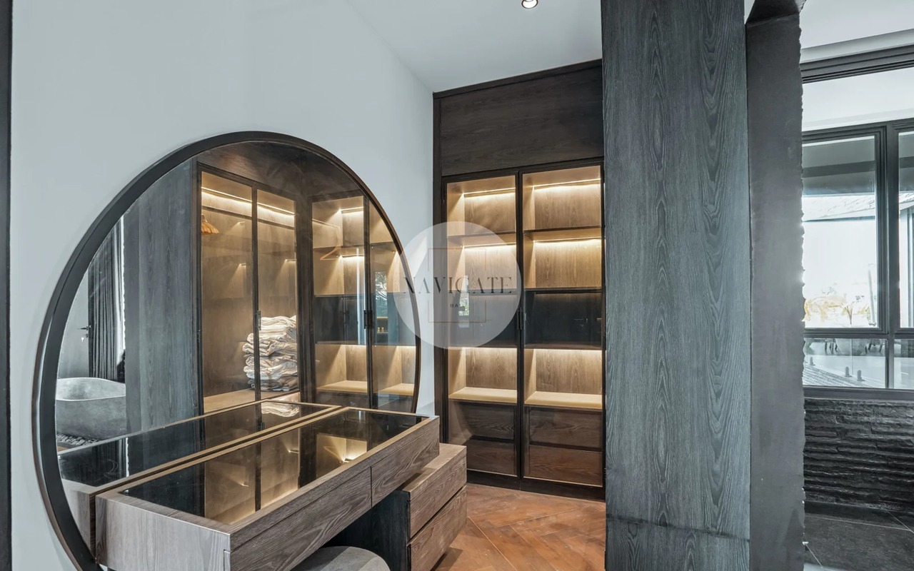 Villa Blackie | Luxury Living Open Views