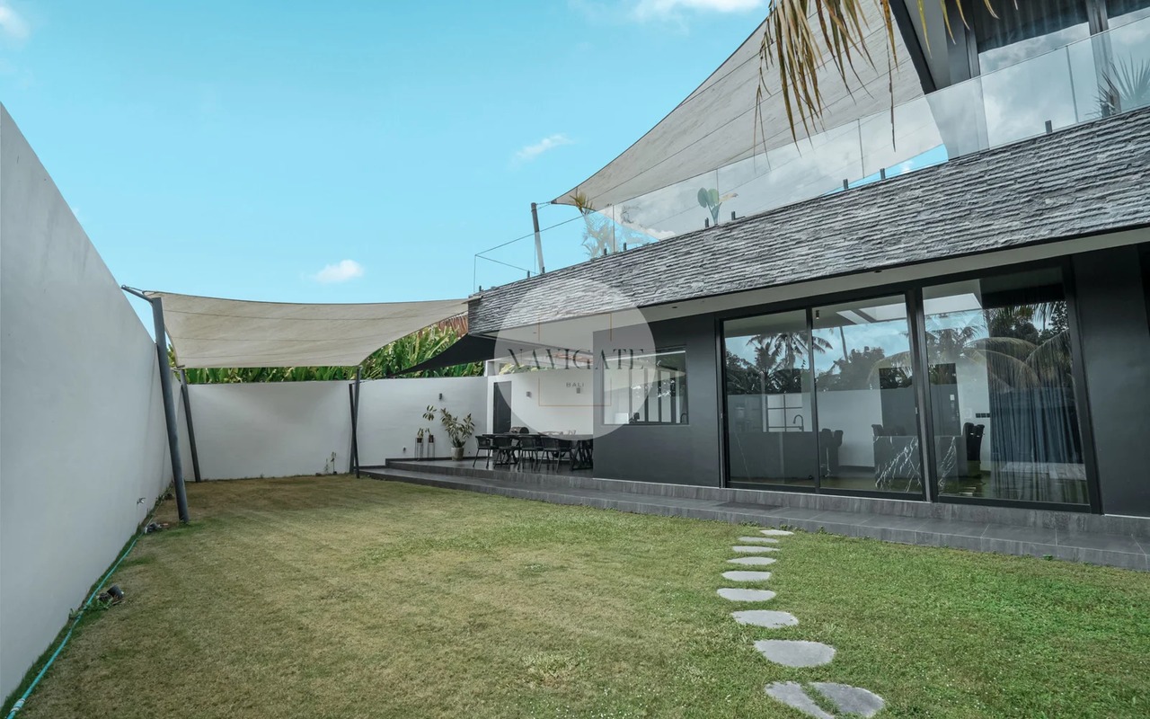 Villa Blackie | Luxury Living Open Views