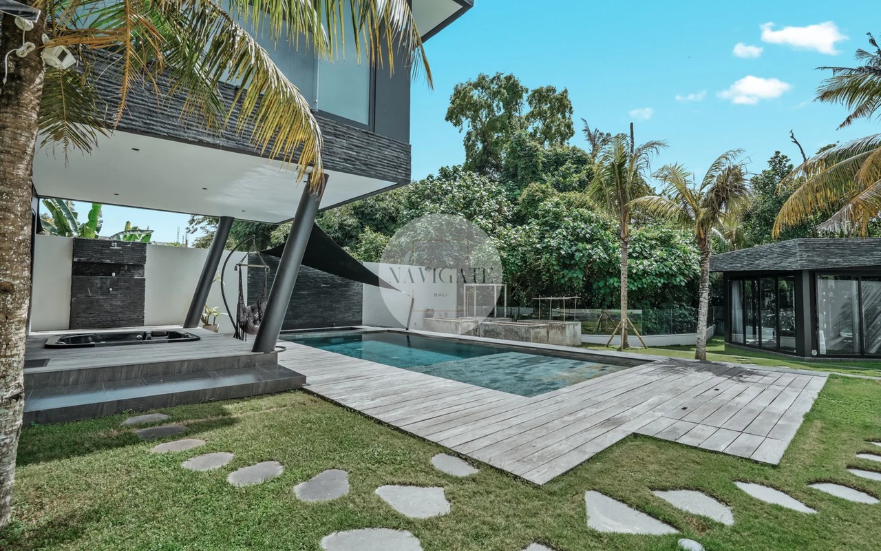 Villa Blackie | Luxury Living Open Views