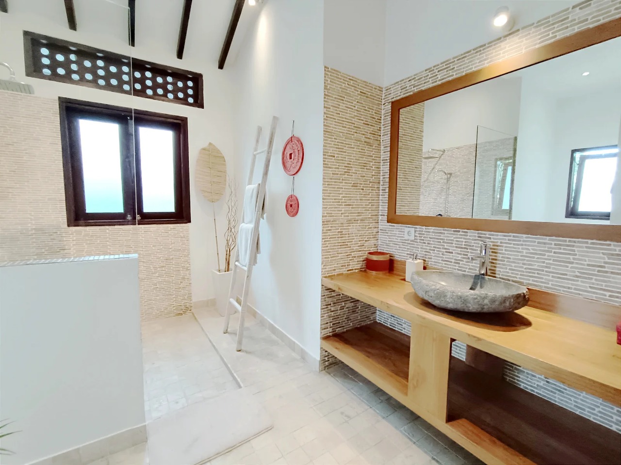 Family-Friendly 4BR Villa w/ Pool & Home