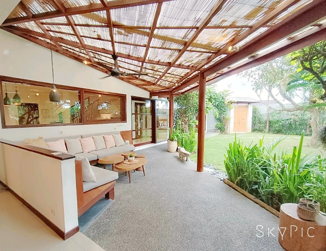 Family-Friendly 4BR Villa w/ Pool & Home
