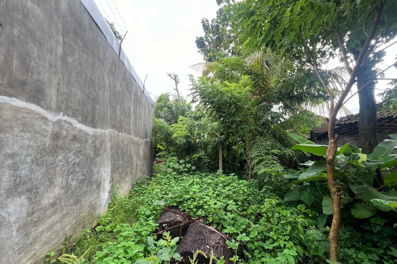 Leasehold - 435 sqm Land Near Yeh Gangga