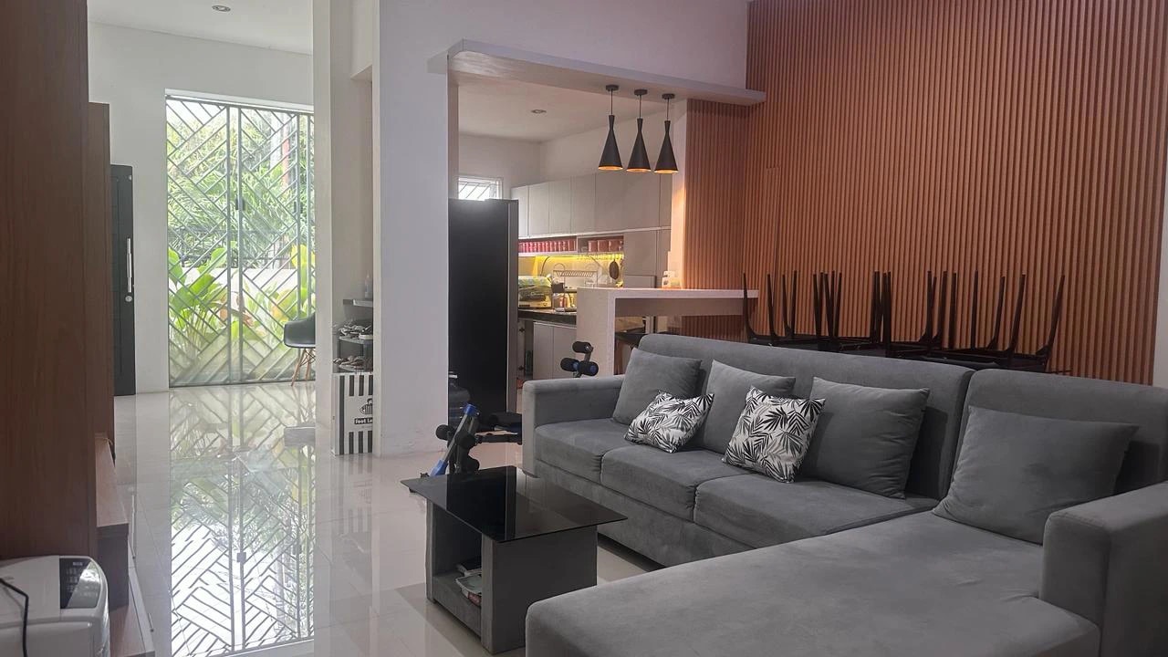 DO 58 - HOUSE FOR SALE IN SEMINYAK BALI