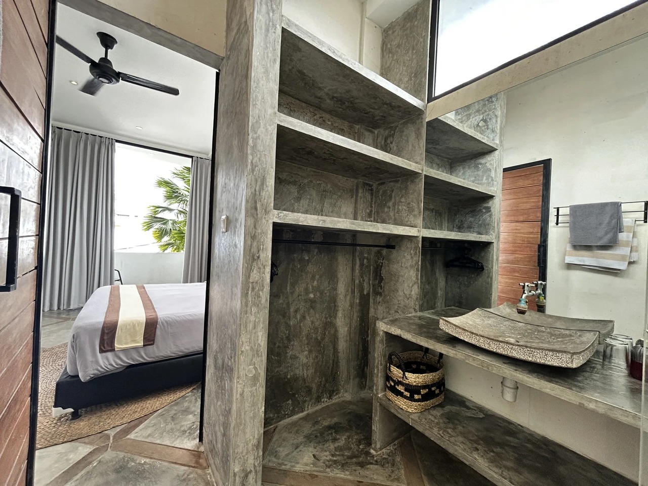 Modern 2BR Ocean-View Apartment