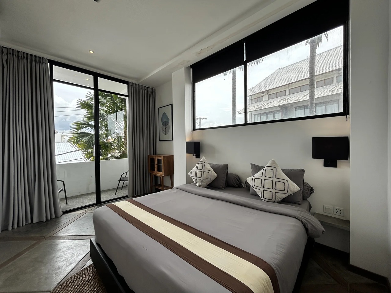 Modern 2BR Ocean-View Apartment