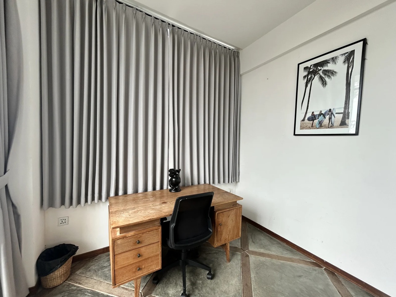 Modern 2BR Ocean-View Apartment